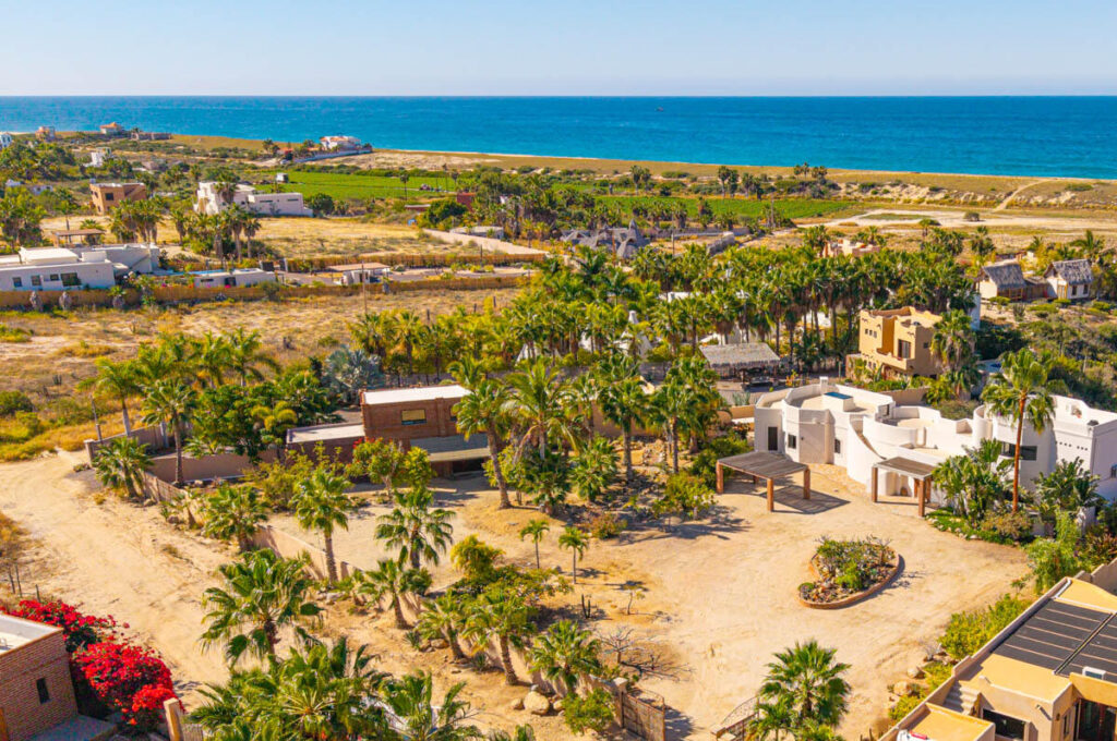 Los Cabos Pedregal Csl Perched majestically above the iconic PEDREGAL sign, this rare estate offers the most coveted vantage point in Baja. Experience breathtaking dual – Aires del Mar, Pacific, BS