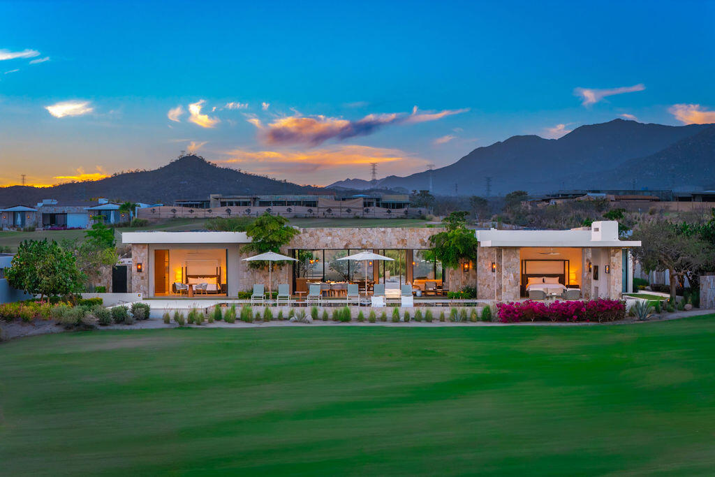Los Cabos Section 10- El Parque Set within the coveted community of Querencia, Parque 27 is a brand-new 5 bedroom home offering over 4,600 square feet of refined interior living with five spacious bedrooms. Positioned along the highly desirable parque greenbelt, the residence enjoys privacy, lush surroundings, and beautiful ocean – Querencia, San Jose Corridor, BS